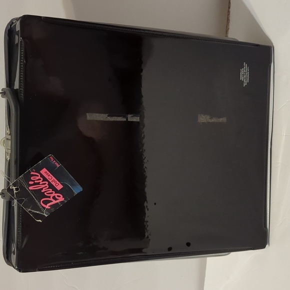 2011 Barbie Case - Picture 4 of 11